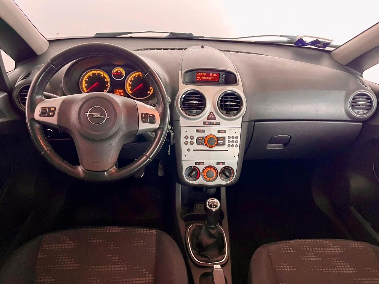 Opel Corsa 1.2 5 porte Club