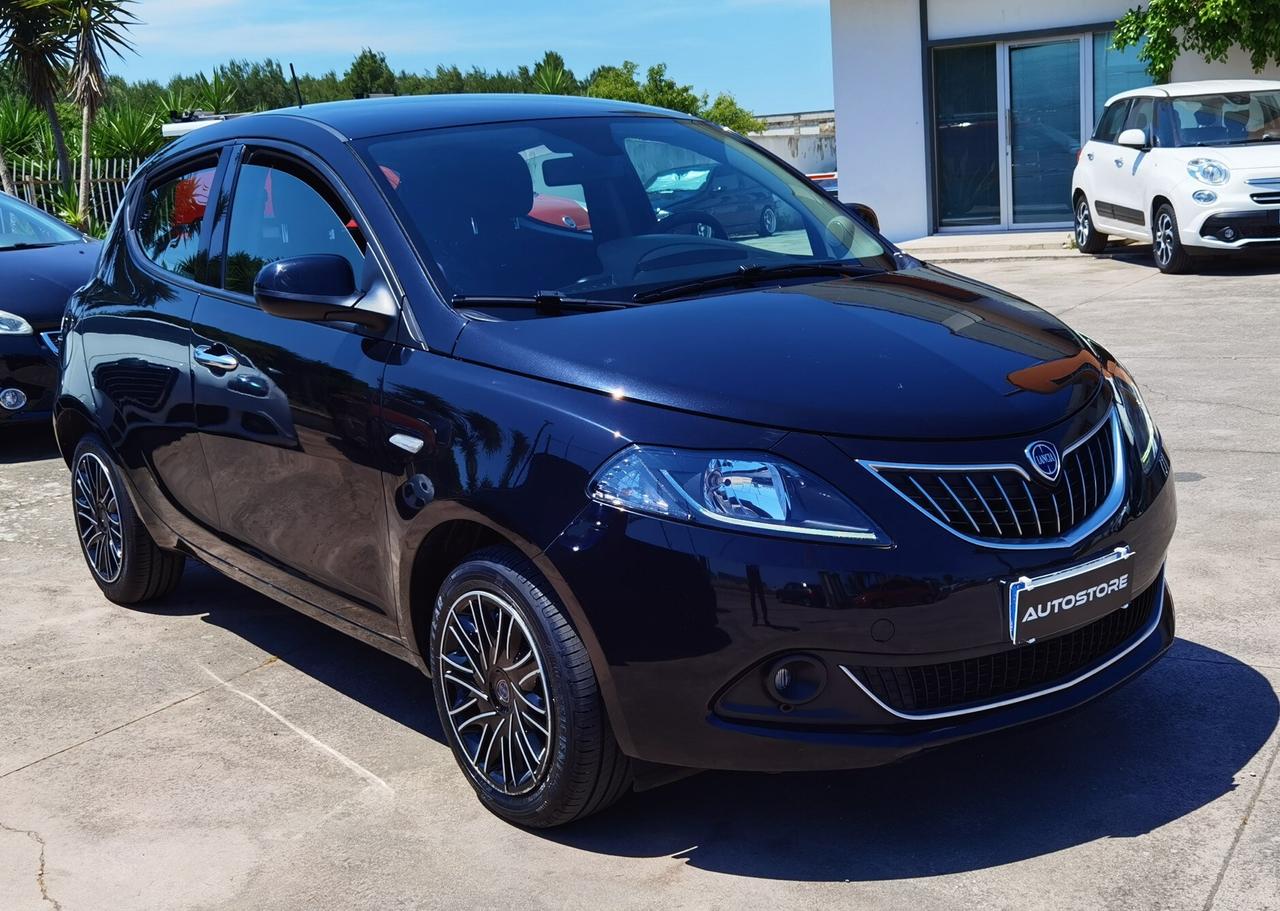Lancia Ypsilon 1.0 FireFly 5 p. Hybrid Gold