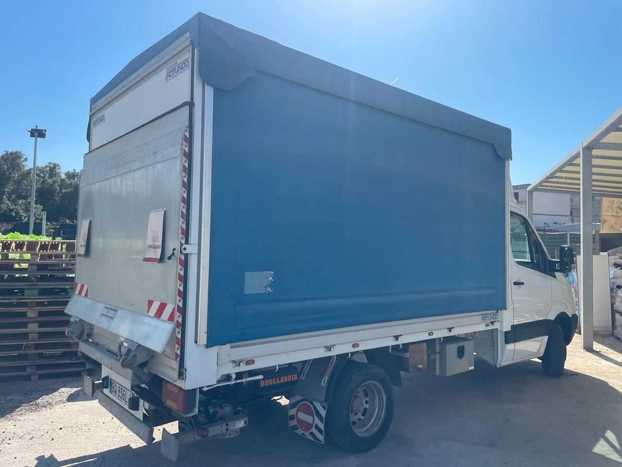 MERCEDES SPRINTER 411 CENTINATO CON TELO SCORREVOLE E PEDANA IDRAULICA DHOLLANDIA 10 QUINTALI