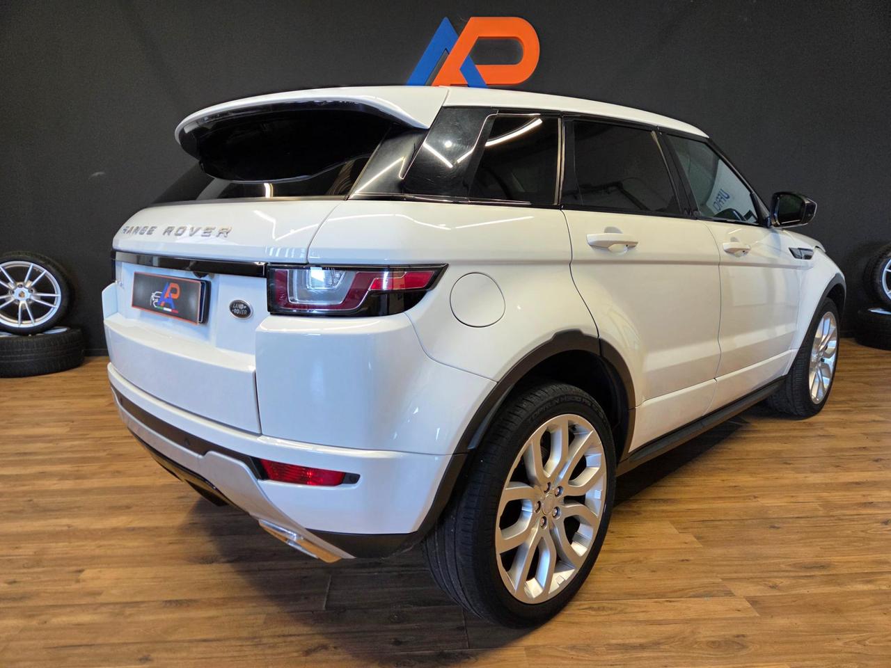Land Rover Range Rover Evoque 5 Porte Range Rover Evoque 5p 2.0 td4 SE Dynamic 180cv auto