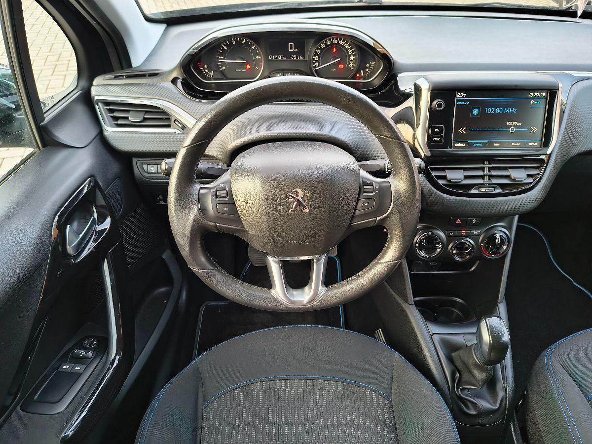 PEUGEOT - 208 - PureTech 82 5p. Allure