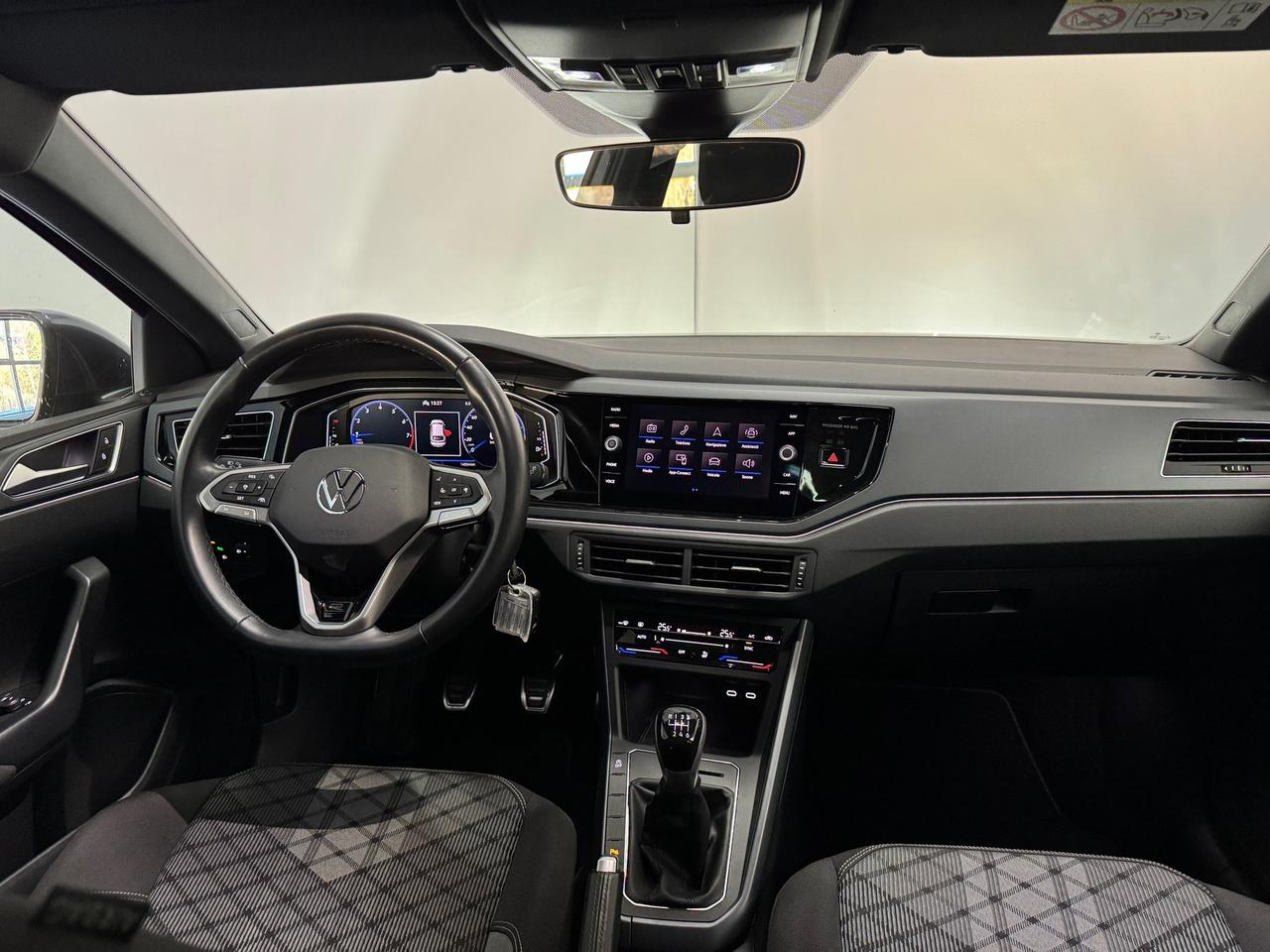 Volkswagen Taigo 1.0 tsi r-line 110cv