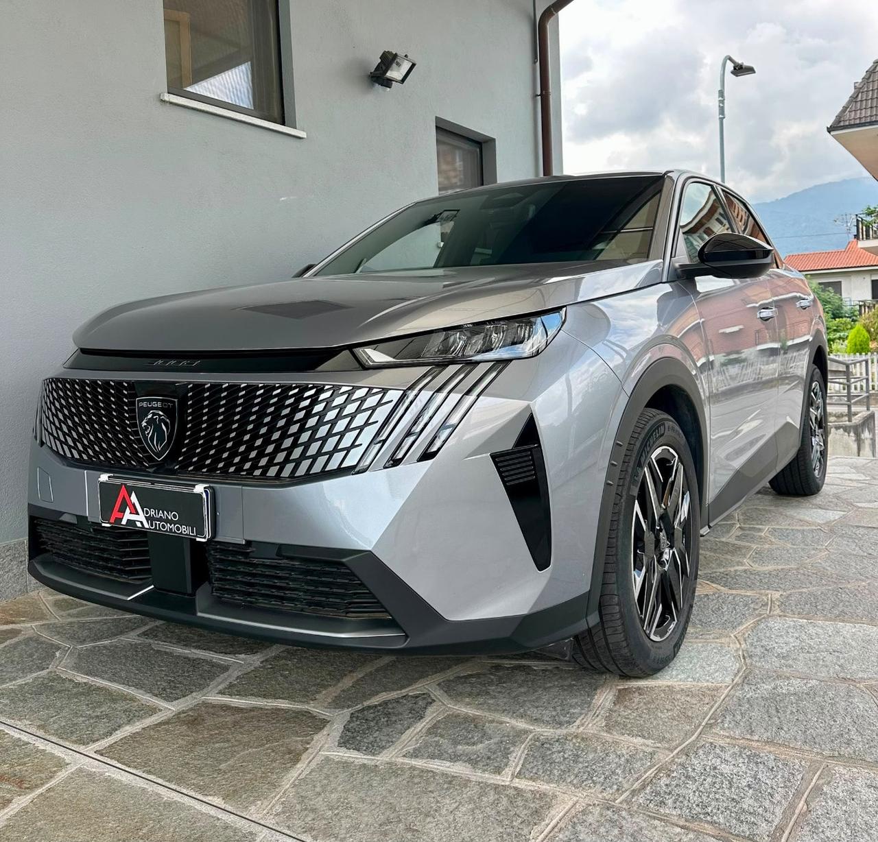 Peugeot 3008 3008 1.2 hybrid Allure 145cv e-dcs6