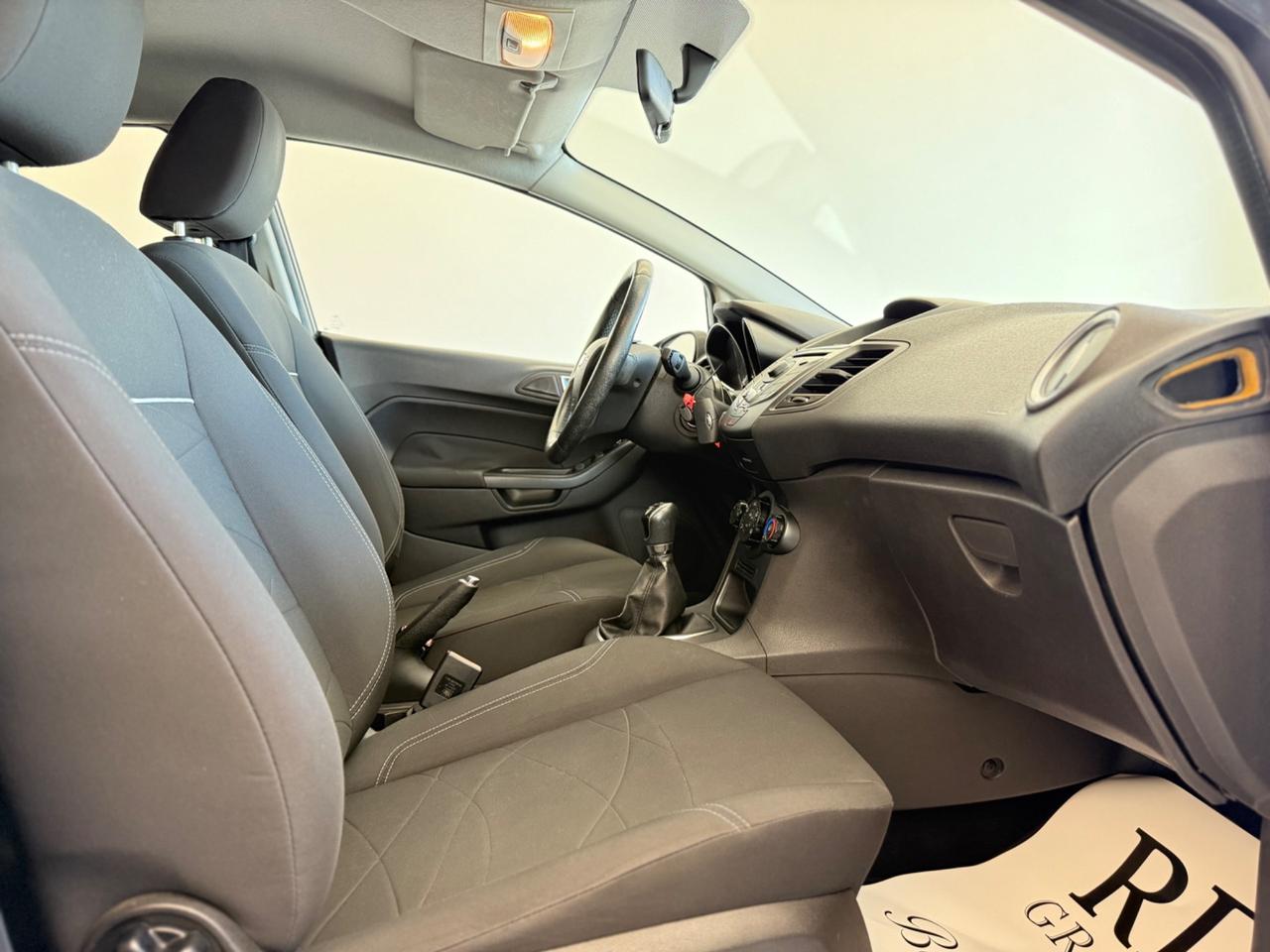Ford Fiesta 1.5 TDCi 75CV Titanium unico proprietario ok neopatentati