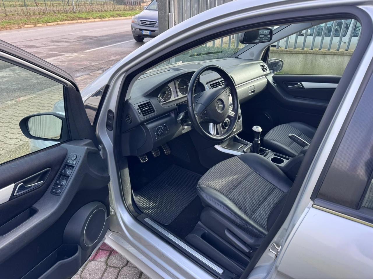 Mercedes-benz B 200 CDI Premium