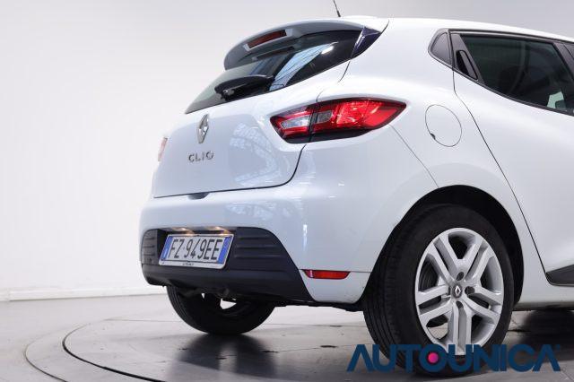RENAULT Clio TCE 12V 75 CV 5 PORTE GENERATION NEOPATENTATI