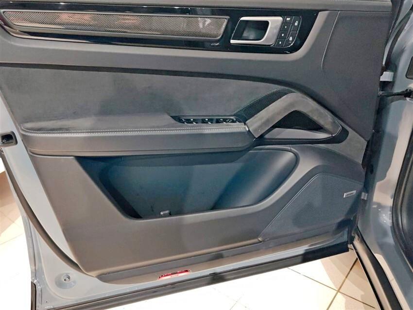 Porsche Cayenne Coupé 4.0 Turbo GT