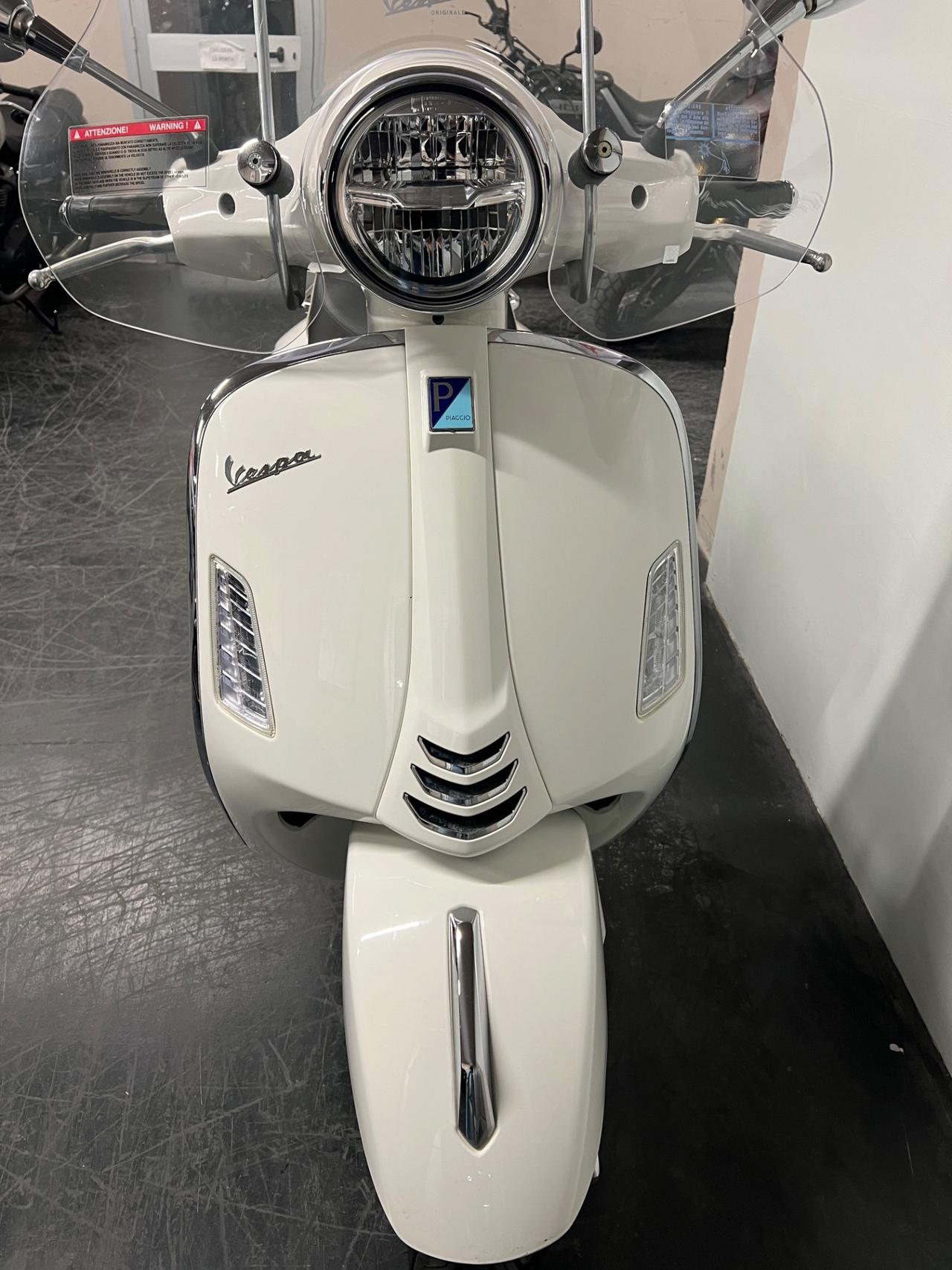 Vespa GTS 300
