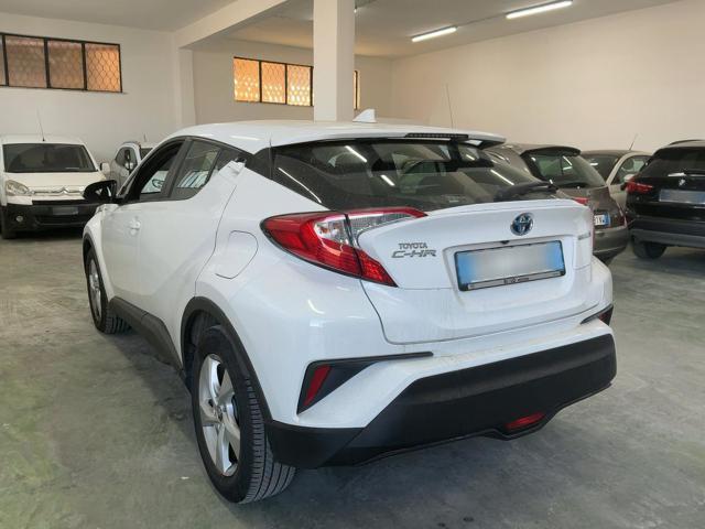 TOYOTA C-HR 1.8 Hybrid E-CVT Active