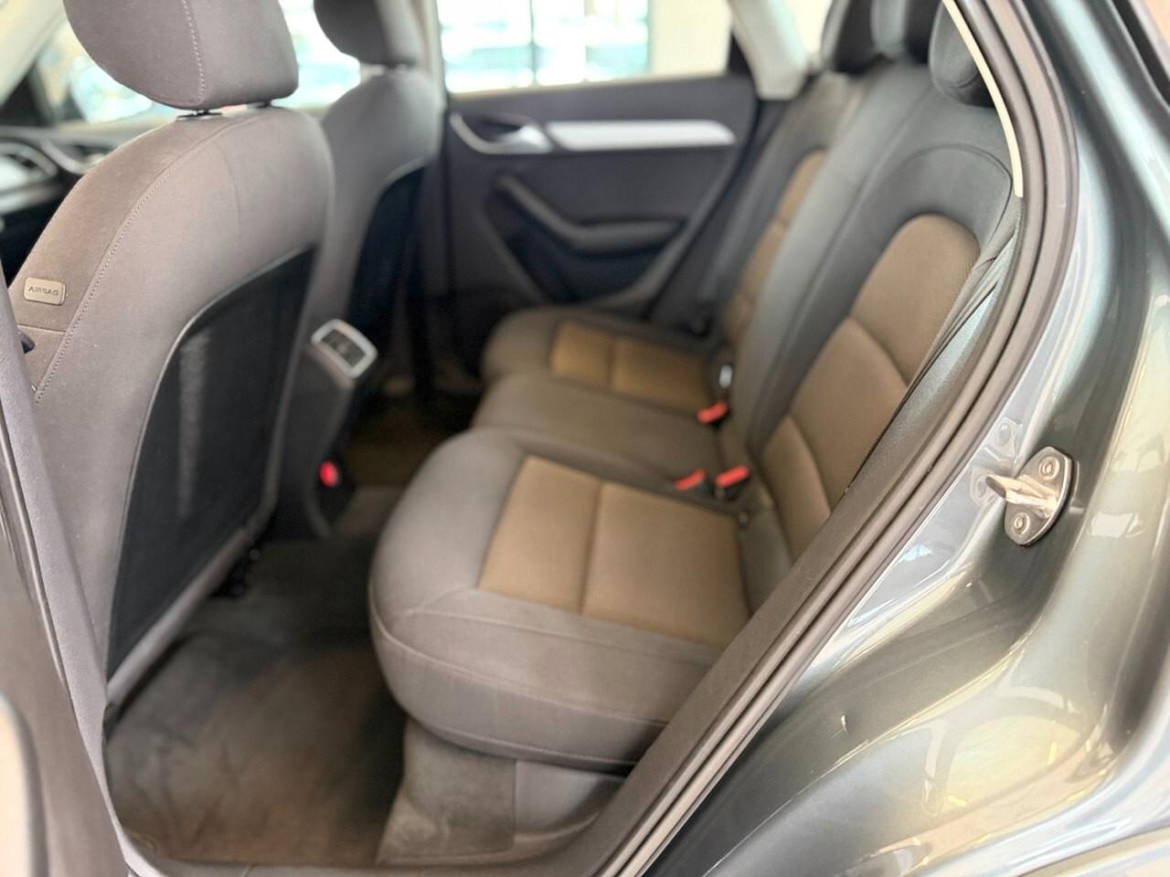 Audi Q3 2.0 TDI 150 CV Business