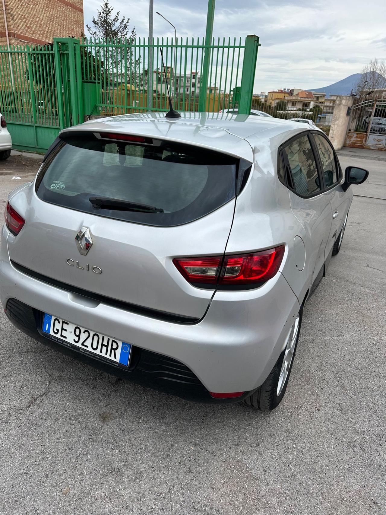 Renault Clio 1.2 16V 5 porte GPL Yahoo!