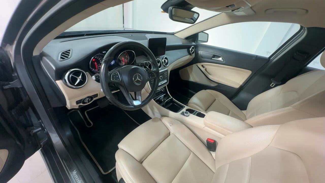 Mercedes-benz GLA 180 GLA 180 d Automatic Sport