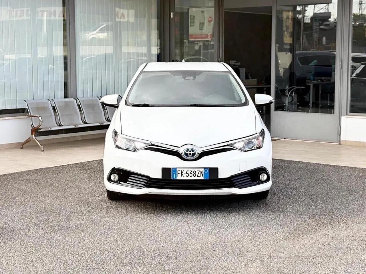 Toyota Auris 1.8 Hybrid 99CV E6 - 2017