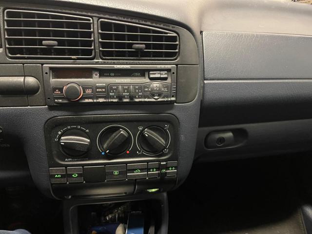 VOLKSWAGEN Golf 1.6 cat 5 porte