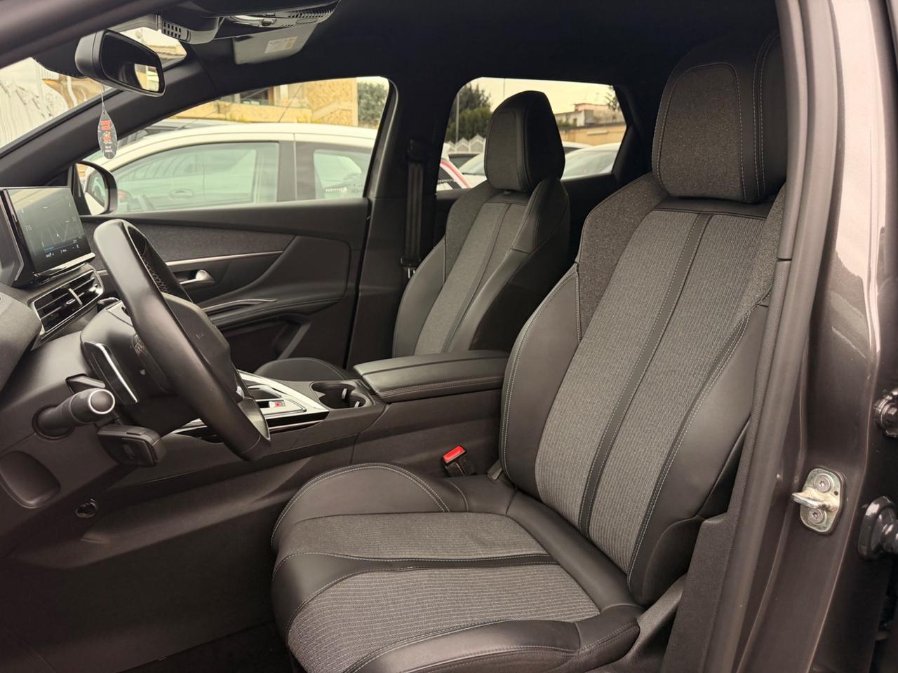 Peugeot 3008 1.5 BlueHDi 130 EAT8 Allure Pack