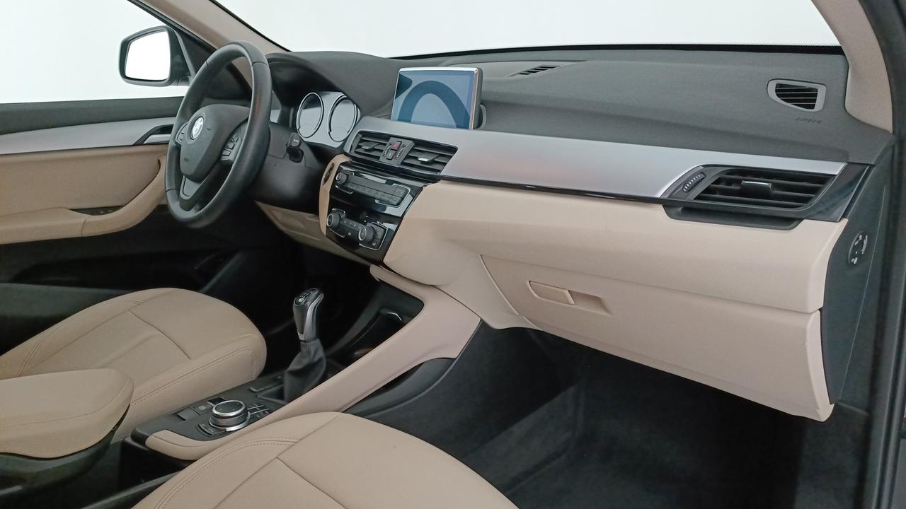 BMW X1 F48 2019 - X1 sdrive18i Advantage 136cv