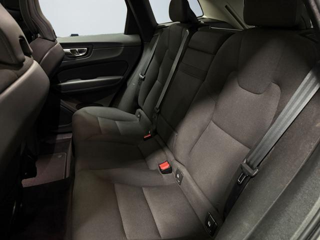 VOLVO XC60 B4 (d) AWD Geartronic Business