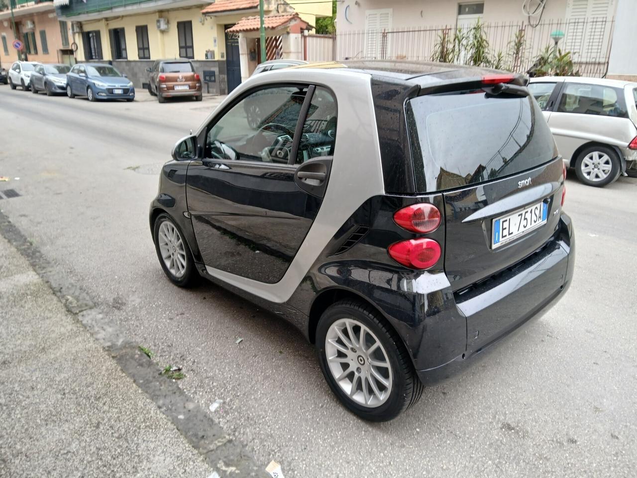 Smart ForTwo 1000 52 kW con IDROGUIDA