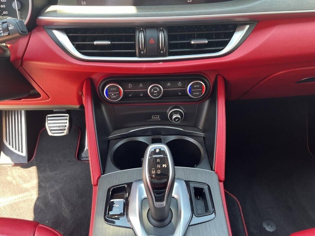 Stelvio 2.2 Turbodiesel 190 CV AT8 Q4 TI