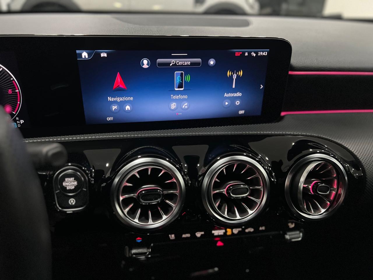 Mercedes Benz A200d Aut. AMG Line Premium 150 cv