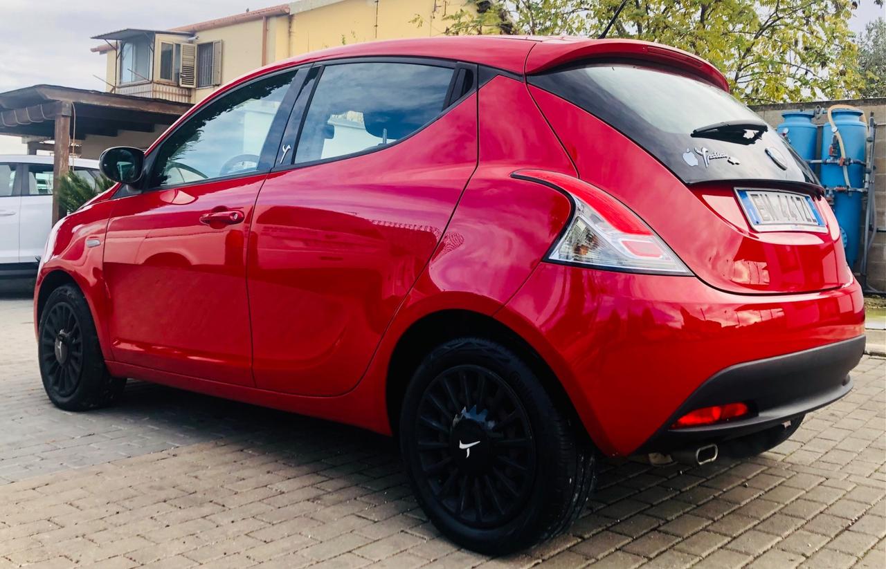 Lancia Ypsilon 1.2 69 CV 5 porte GPL Ecochic Elefantino