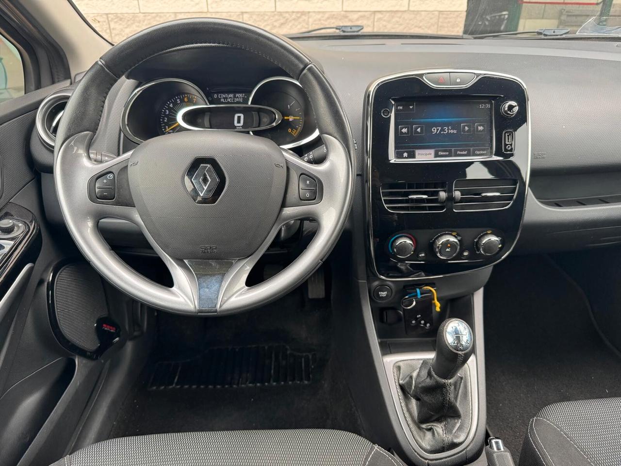 Renault Clio 1.2 75CV 5 porte Costume National
