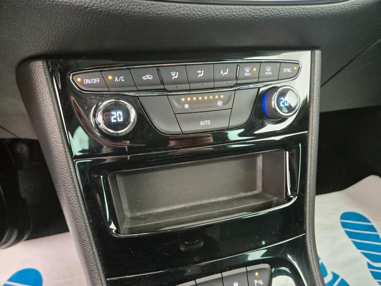 Opel Astra 1.6 CDTi 136CV Sports Tourer Business Elegance