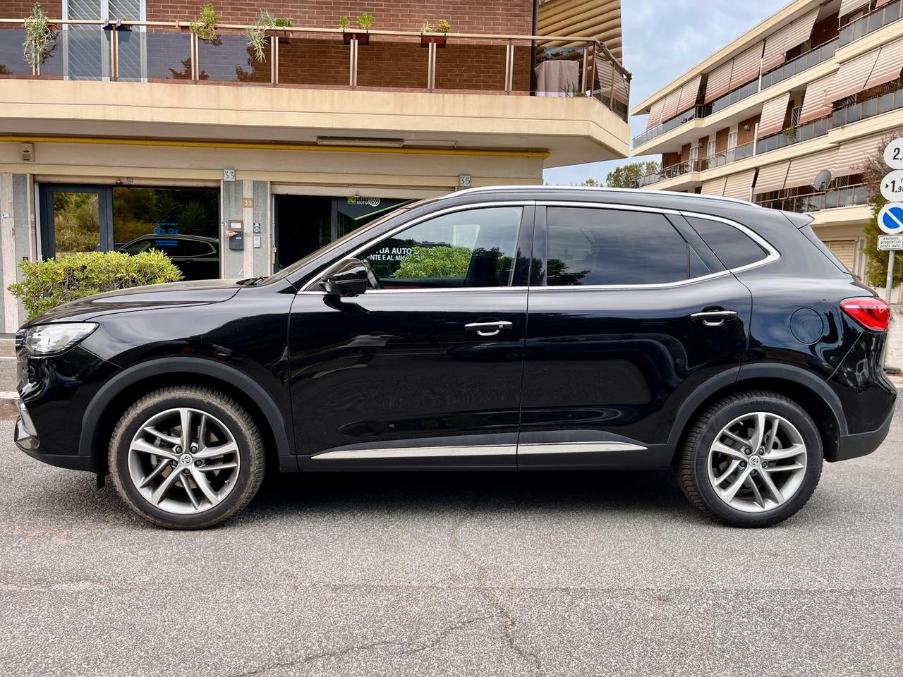 Mg EHS Plug-in Hybrid Exclusive