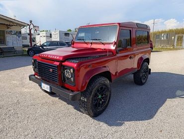 Land Rover Defender 90 SW 2.2 td SW