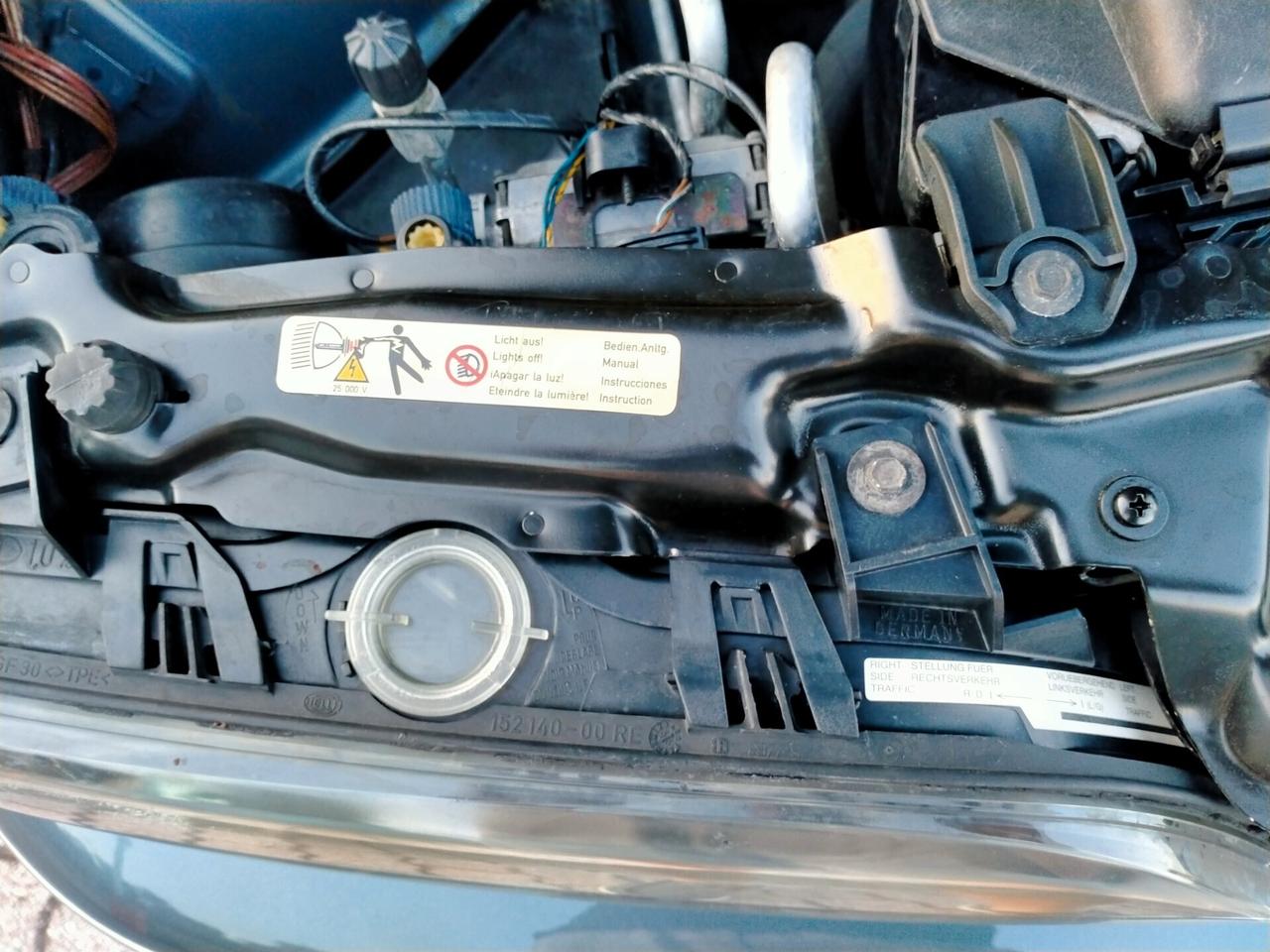 BMW 528 i E39 ATTIVA 193CV TARGA ORIGINALE / INTERNI PELLE / TETTO / AUTOMATICA