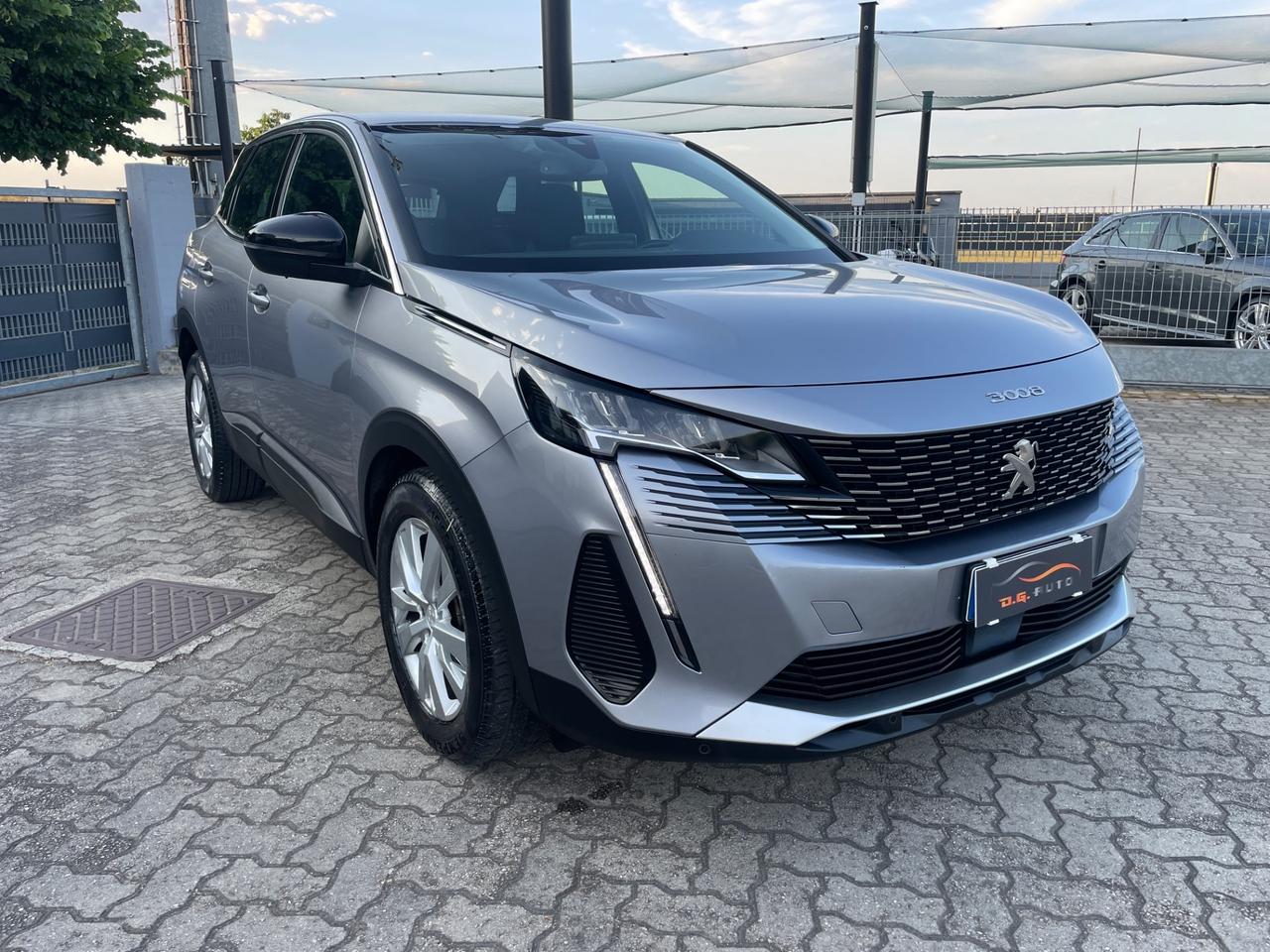 Peugeot 3008 BlueHDi 130 S&S EAT8 Active Pack
