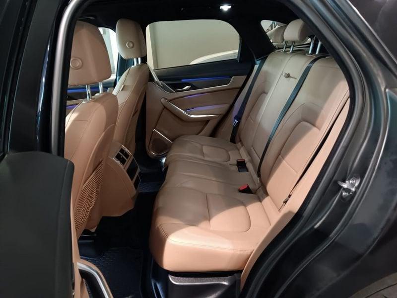 Jaguar F-Pace 2.0d i4 mhev R-Dynamic SE awd 204cv auto