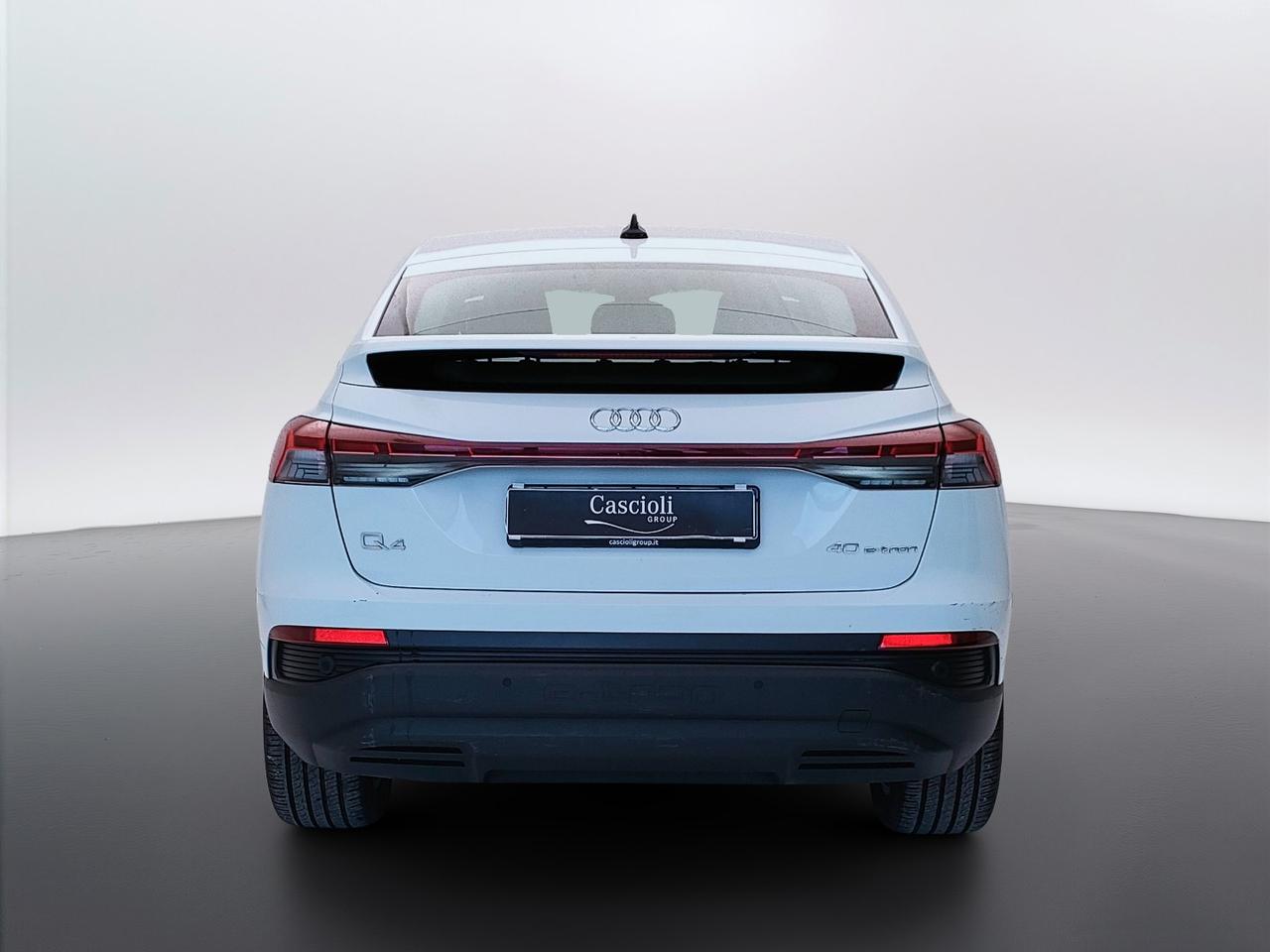 AUDI Q4 Sportback e-tron - Q4 Sportback e-tron 40