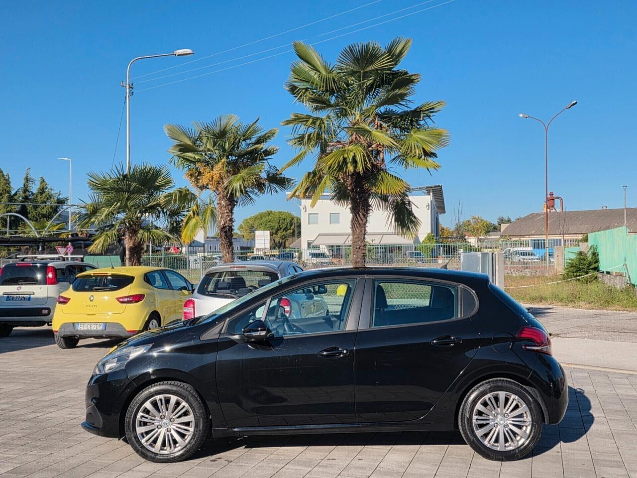 Peugeot 208 1.4 diesel 2016 FINANZIABILE