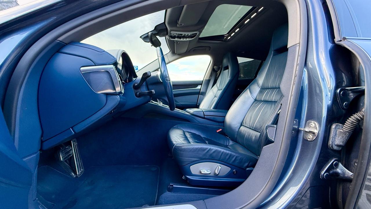 Porsche Panamera 3.6 i 300cv 4x4 Semi Nuova