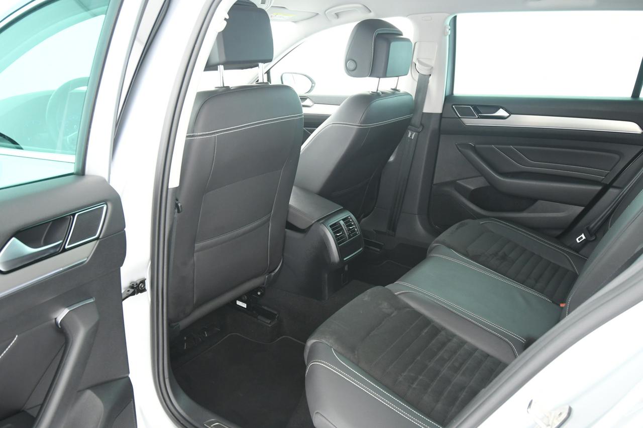 VOLKSWAGEN Passat Variant 2.0 tdi Executive 190cv dsg ACC+APP CONNECT+ALCANTARA