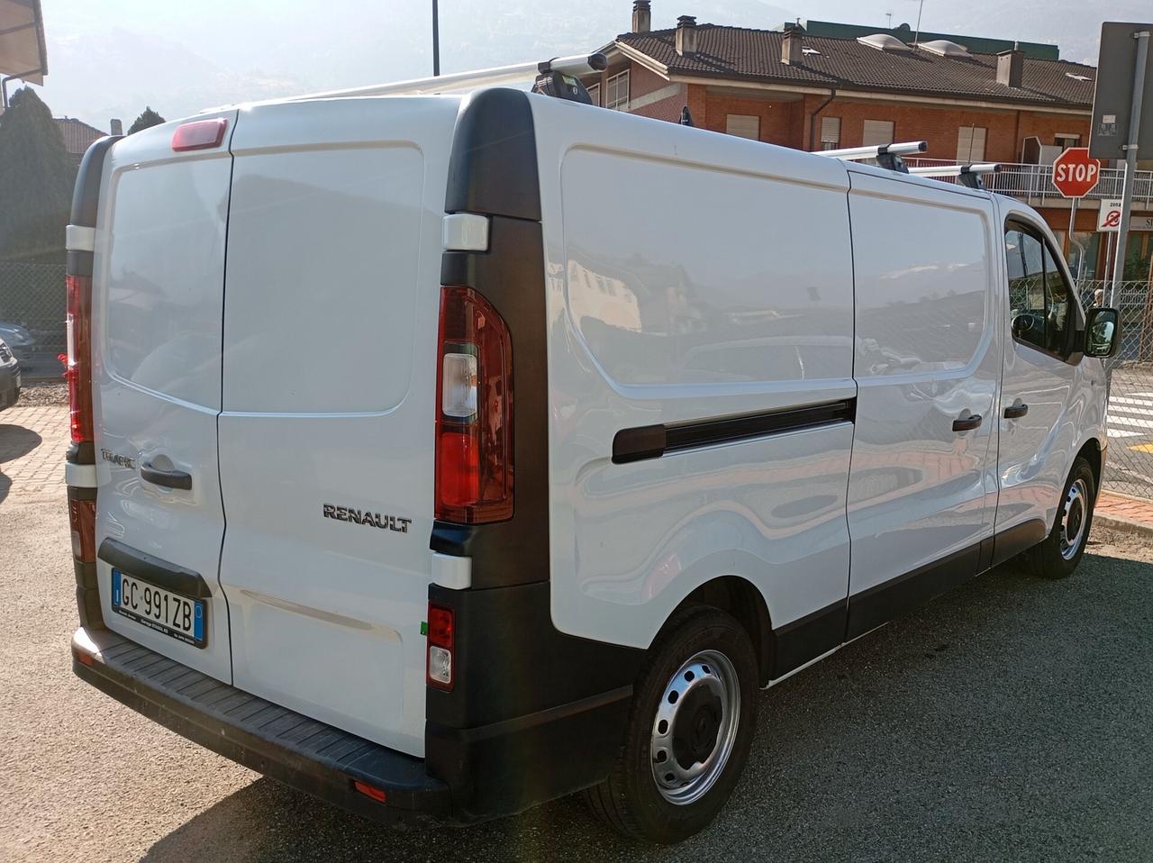 RENAULT TRAFIC 2000 DCI 145 CV PASSO LUNGO