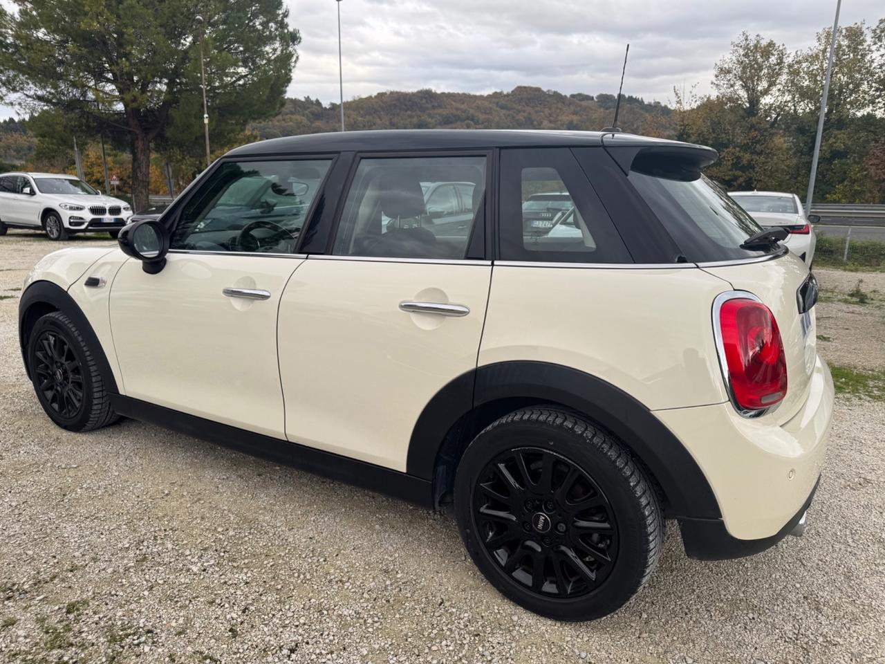 Mini 1.5 Cooper D 116 Cv 5 porte Neopatentati
