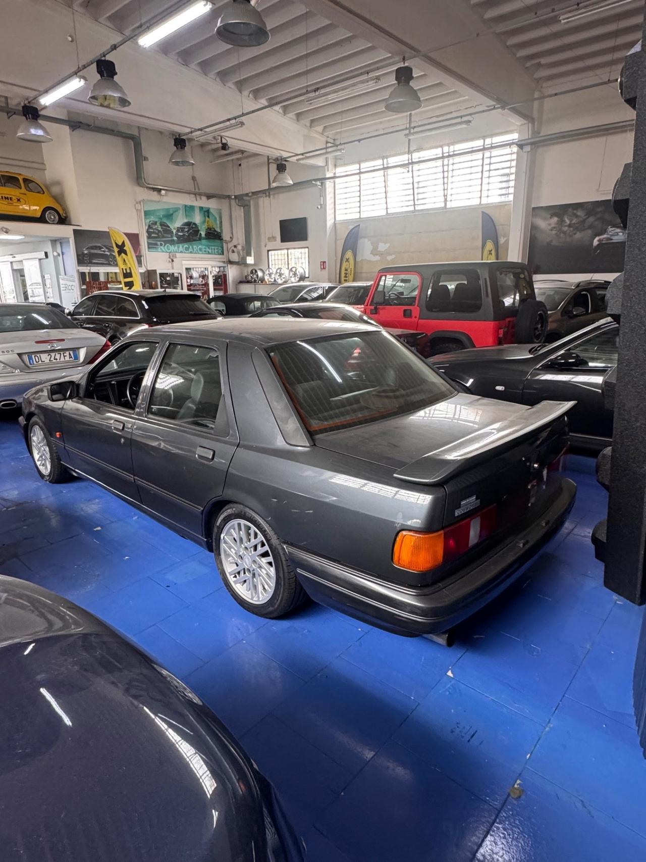 Ford Sierra 2.0i turbo 16V 4p. RS Cosworth Executive
