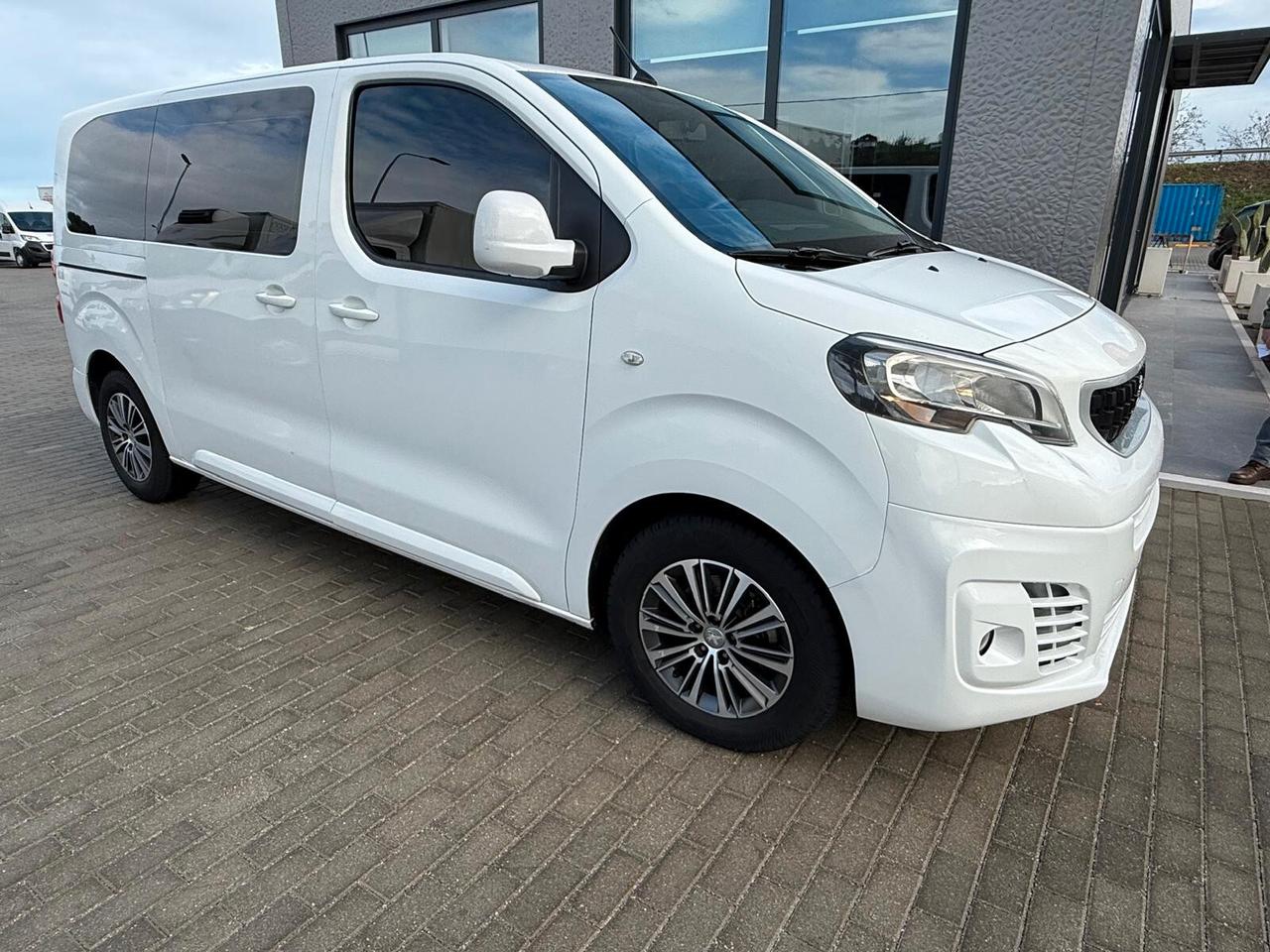 Peugeot Expert BlueHDi 115 S&S PL-TN Combi Standard