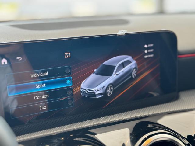 MERCEDES-BENZ A 180 d Automatic Premium AMG (Led64/Retro/Pelle)