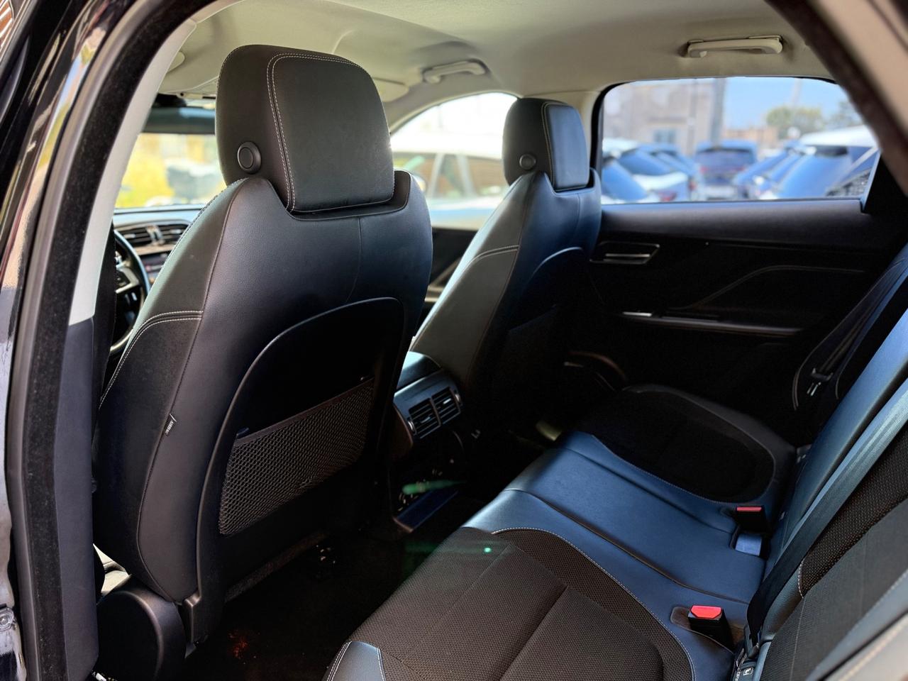Jaguar F-Pace 2.0 D 180 CV AWD R-Sport motore nuovo