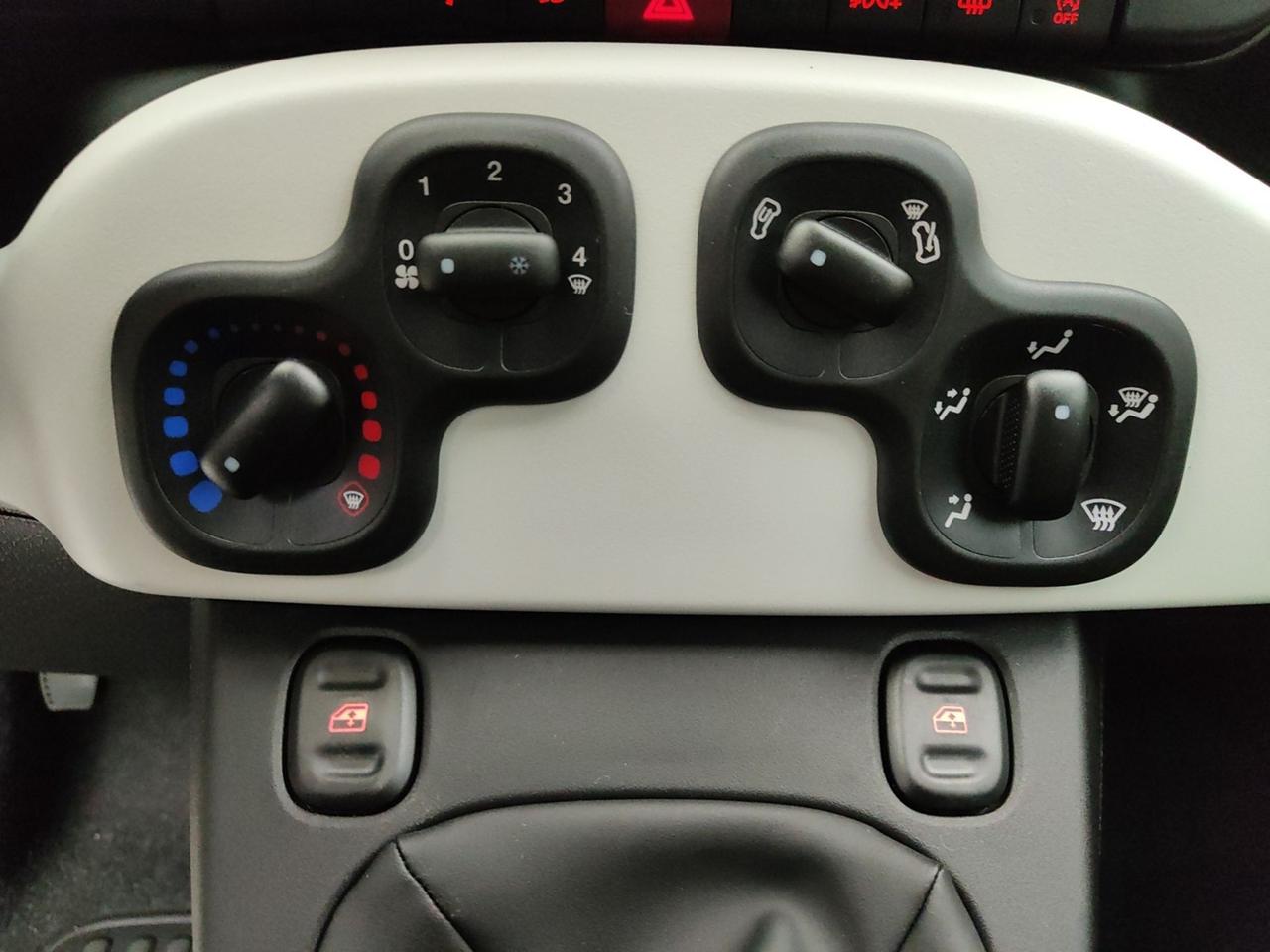 FIAT Pandina III 2024 Cross 1.0 70CV HYBRID CROSS