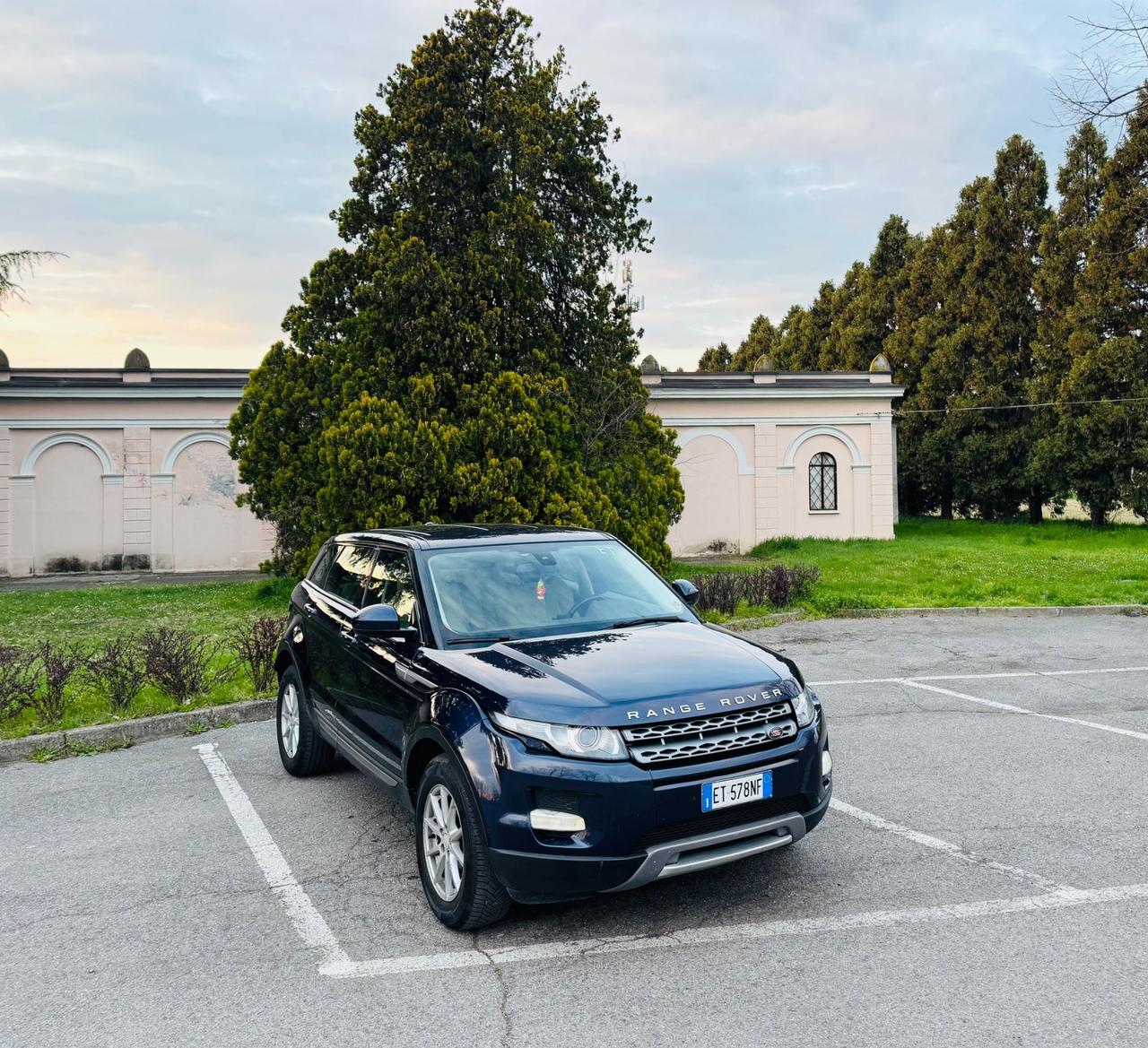 Land Rover Range Evoque 2.2 TD4 5p. Prestige