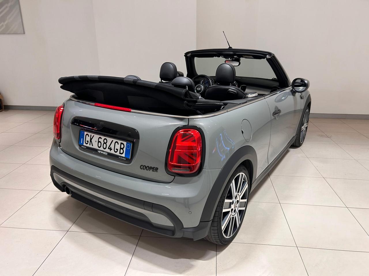 Mini Cooper Cabrio 1.5 Yours Automatica *SUPER ACCESSORIATA!*