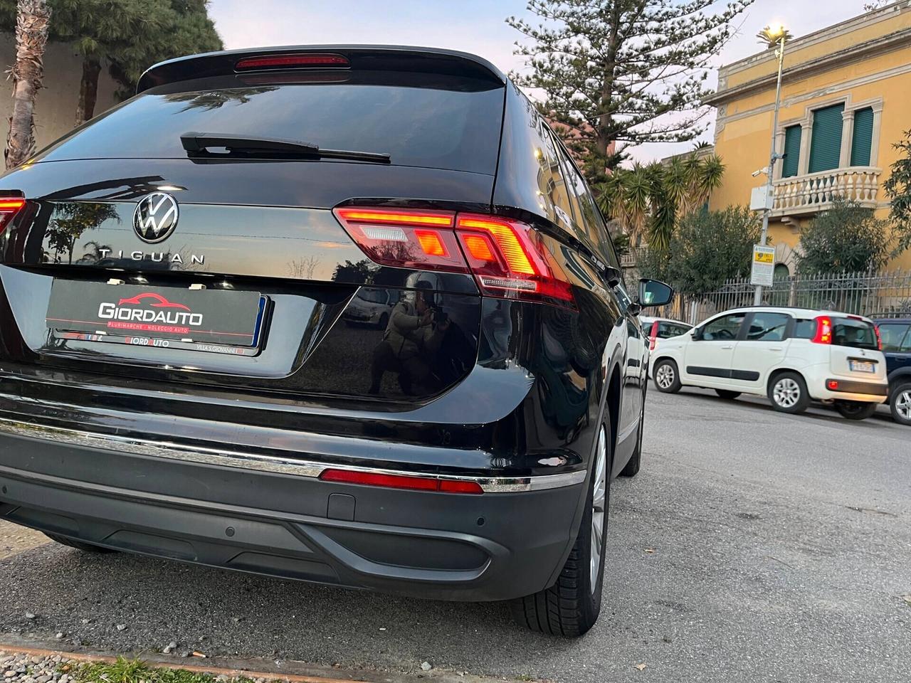 Volkswagen Tiguan 2.0 TDI 150 CV SCR DSG Life Garanzia 12/36 Mesi