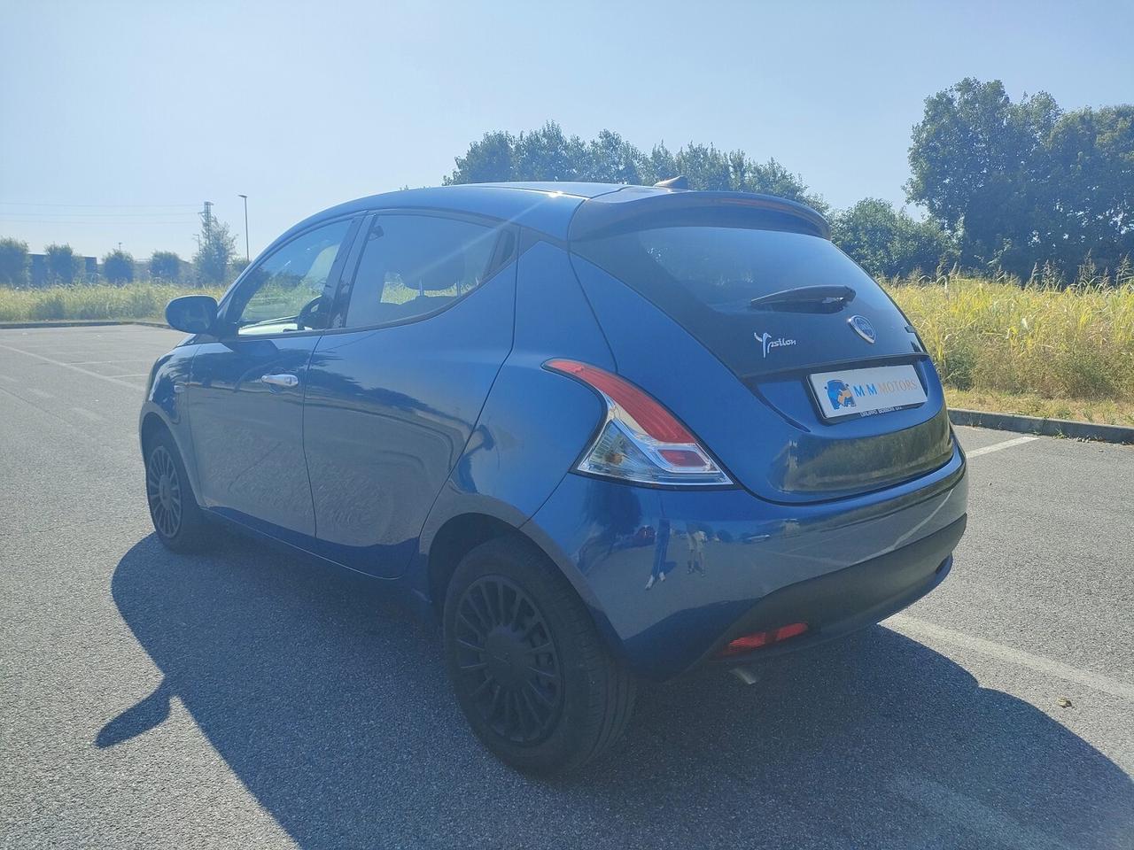 LANCIA Ypsilon 1.0 Firefly Hybrid Silver s&s 70cv