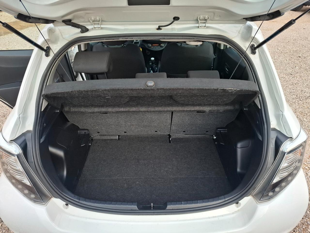 Toyota Yaris 1.0 5 porte Lounge