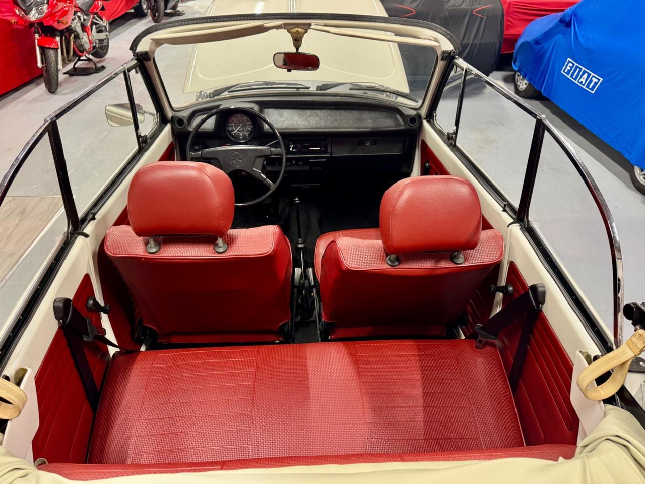 Volkswagen Maggiolone Cabriolet 1200 Karmann