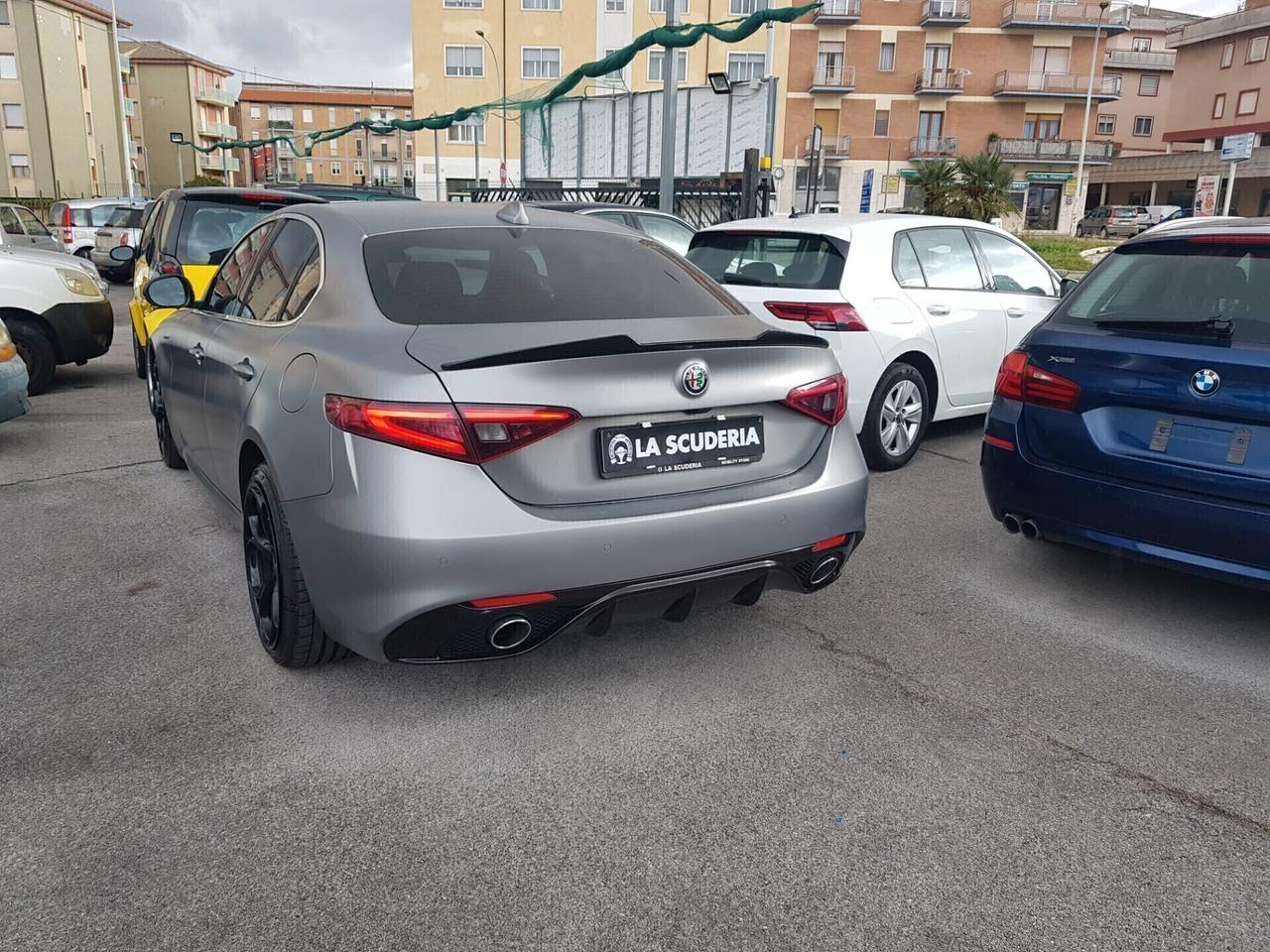 Alfa Romeo Giulia 2.2 Turbodiesel 210 CV AT8 AWD Q4 Veloce